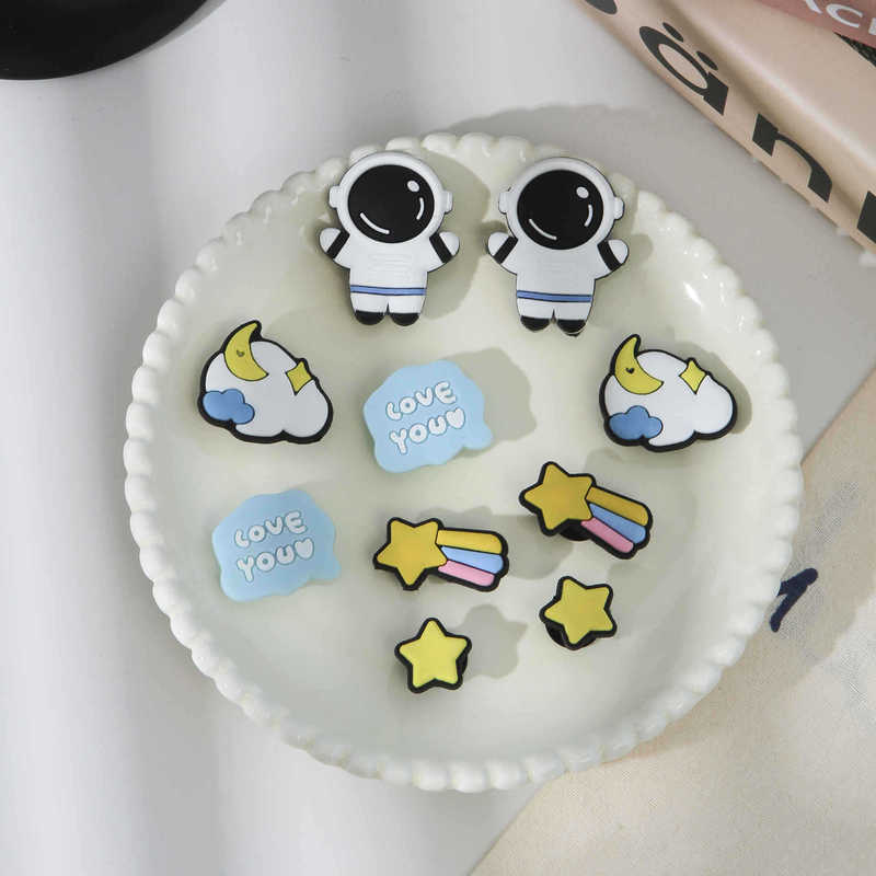 Creative Couple's Cute Shoe Decorations, Shoe Charms, Cartoon Clog Shoe Accessories, Detachable Shoe Flowers for Women, Fun Shoe Ornaments Creative Couple's Cute Shoe Decorations, Shoe Charms, Cartoon Clog Shoe Accessories, Detachable Shoe Flowers for Women, Fun Shoe Ornaments