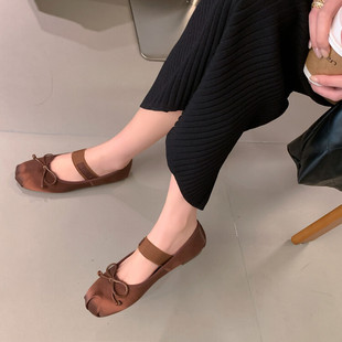 �I��������ЬŮƽ��Ь�¿��ɫ�A�^�����Yһ�֎��\�چ�Ь������Ь