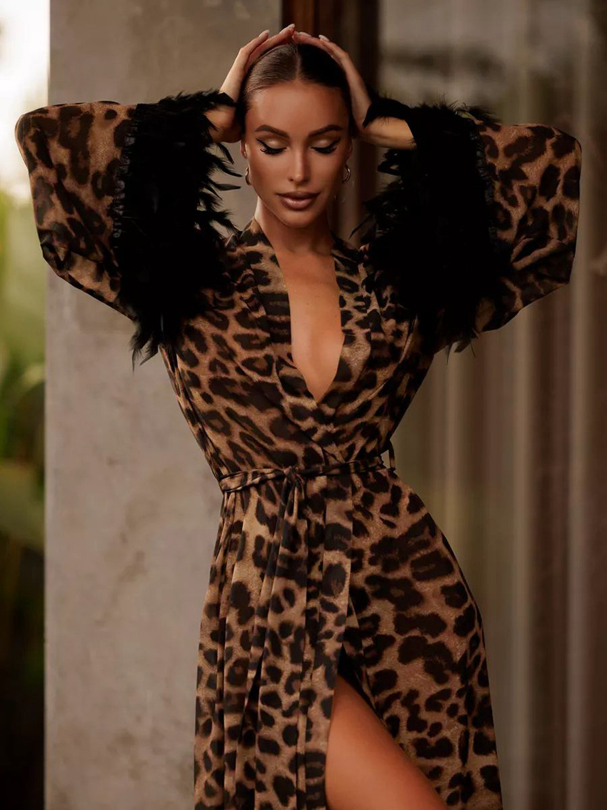 Luxury Feather-Trimmed Robe With Leopard Print – Soft Polyester Loungewear For Women, Versatile Sleepwear & Cover-Up_voghion.com