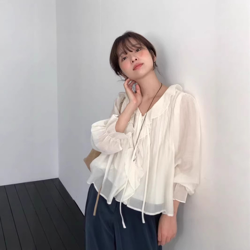In Stock: Korean Dongdaemun 2026 Spring Collection Lace-Up Pleated Puff Sleeve Shirt Made of Tencel Blend Material