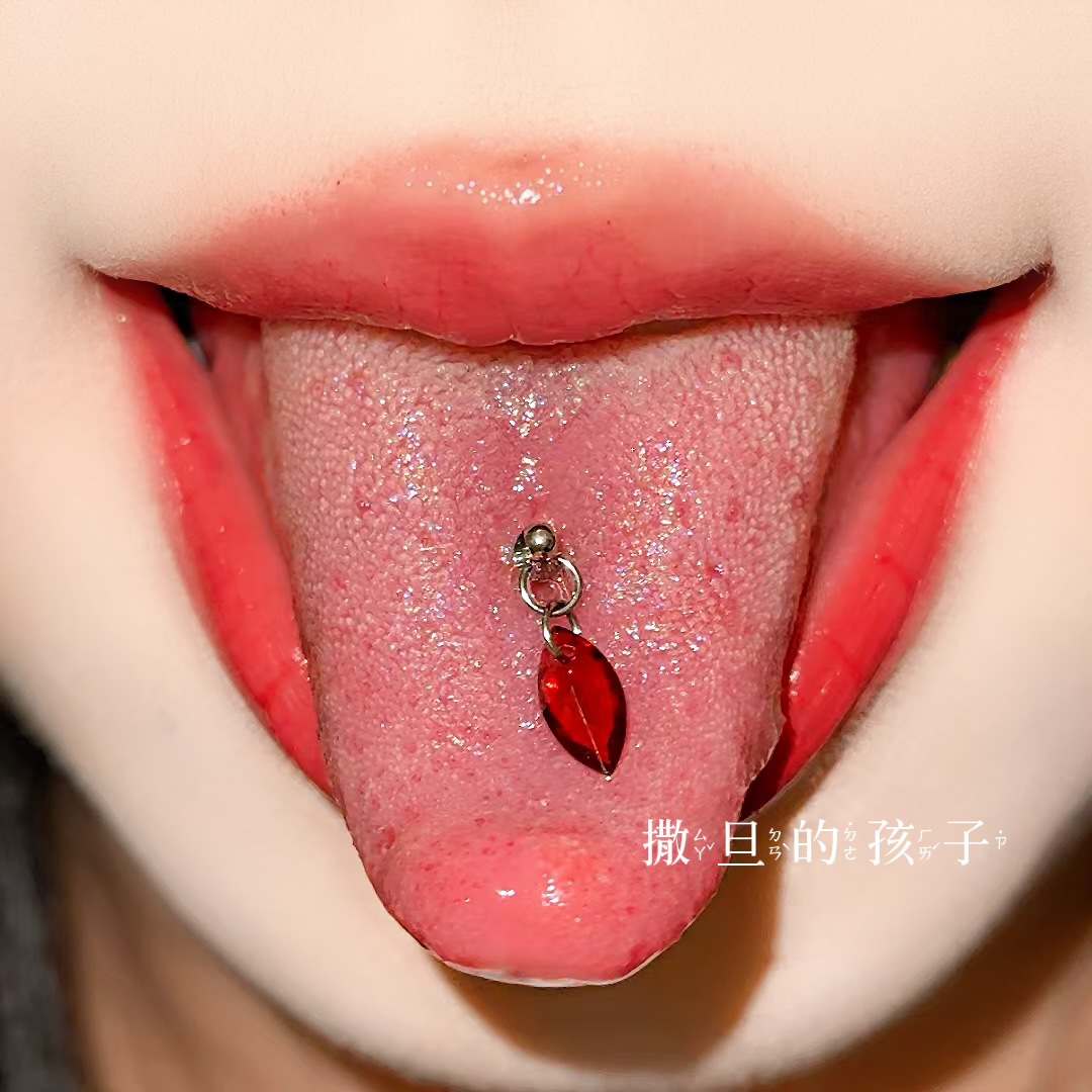 Pointed titanium steel lip stud product view