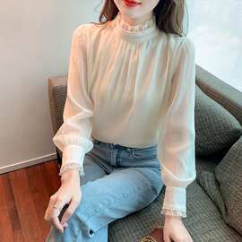 百搭半高领蕾丝打底衫女春秋洋气内搭木耳边小衫宽松显瘦减龄上衣