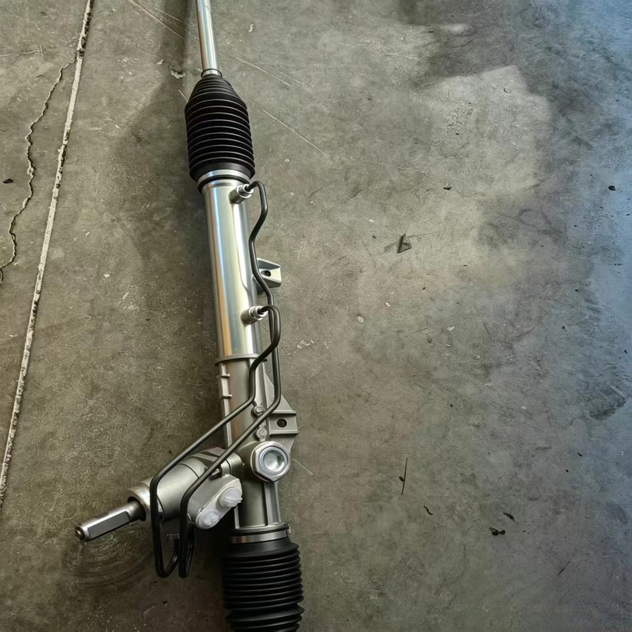 9649573280 Is Suitable for the Steering Gear of the Fucang Elysee Car, Auto Parts Steering Machine