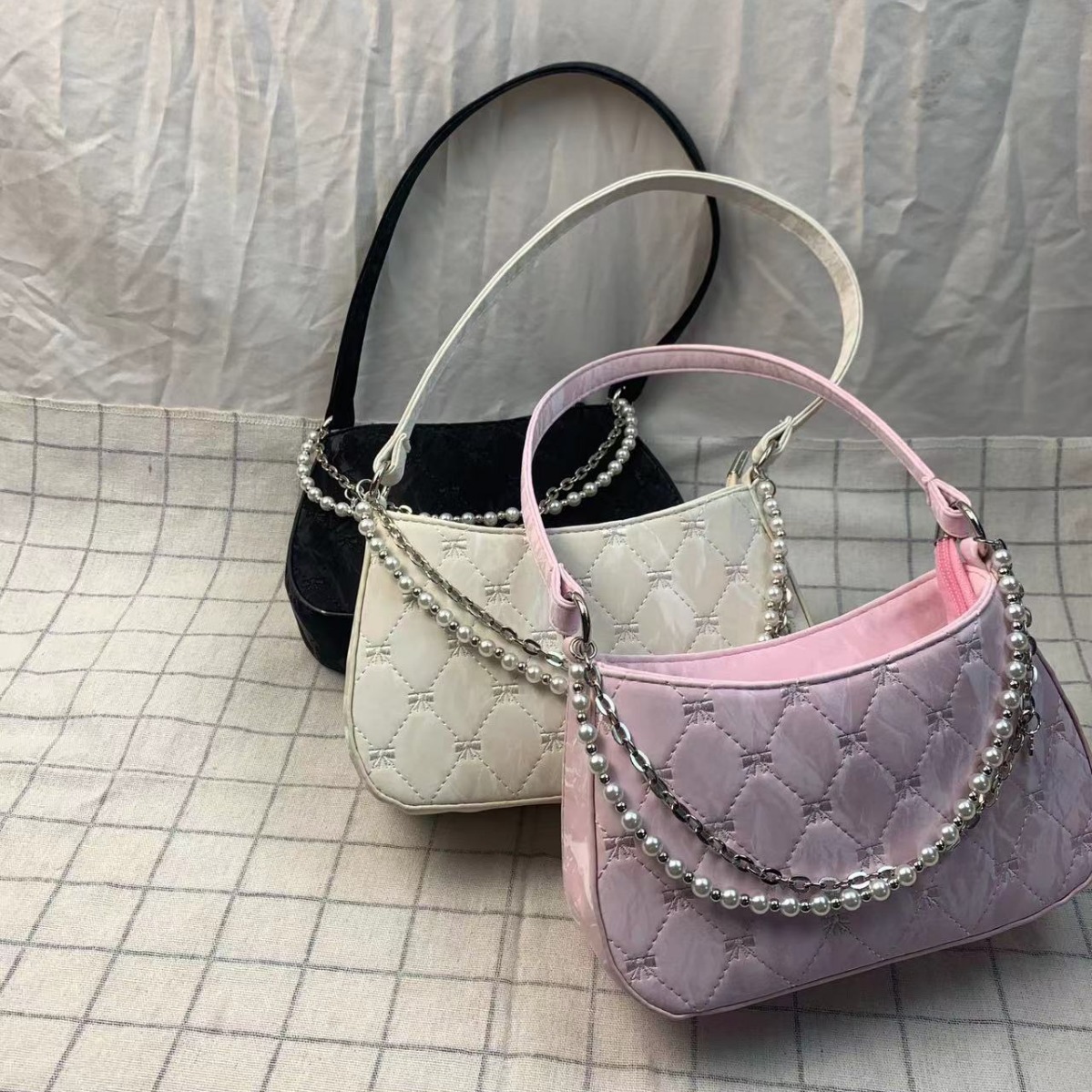 Embroidered Shoulder Bag for Women 2025 New Korean Style Pearl Chain Armpit Bag Commuter Women's Bag Saddle Bag Small Bag