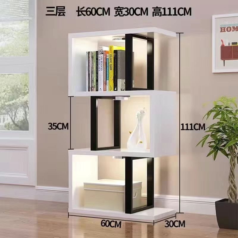 캐비닛이 없는 60미터 길이의 2층, 조명이 없는 5층