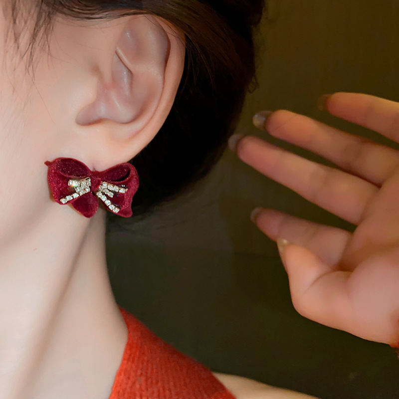1 Pair Elegant Retro Bow Knot Inlay Alloy Flocking Rhinestones Ear Studs display picture 15