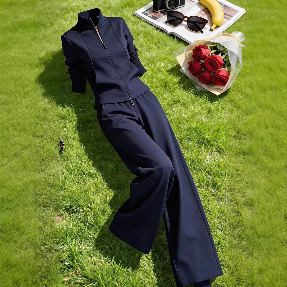 Trendy and Fashionable Casual Sports Suit for Women, New Spring Style, Slim-Fit Stand-Collar Sweatshirt and Wide-Leg Pants Two-Piece Set