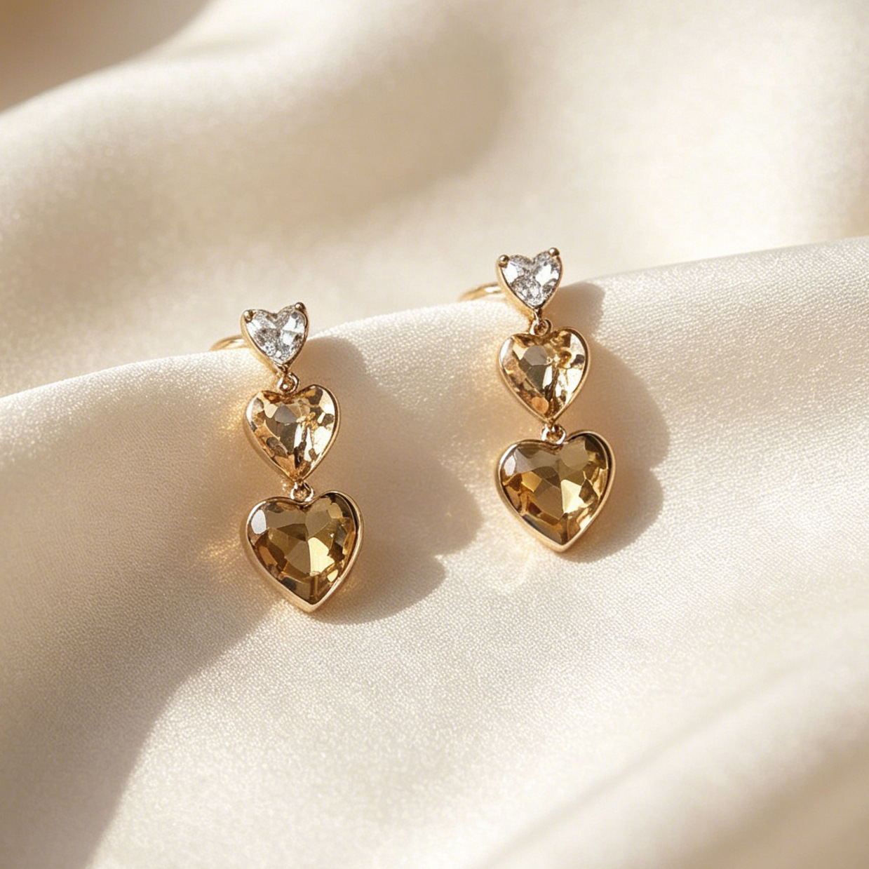 120# tea brown heart crystal earrings