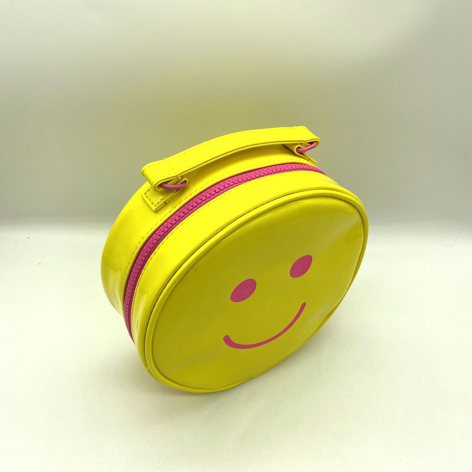 PUƤ��ɰ�Ц�����๦��Բ�λ�ױ����С���б��С��Ƥ�ﻯױ��