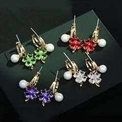 Othina New Floral-Shaped Micro-Set Diamond Stud Earrings for Women Design, Lightweight Luxury Texture, Perfectly Match High-End Accessories