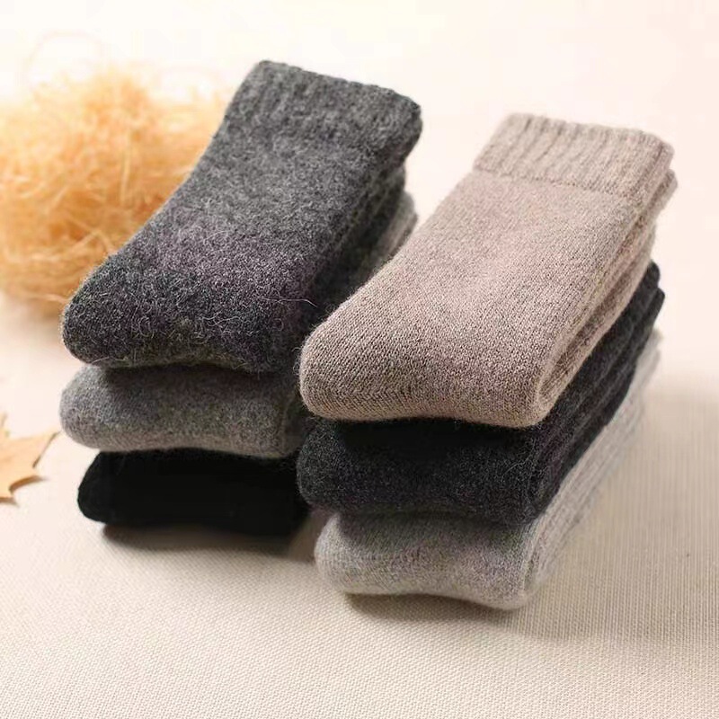 Autumn and winter men's and women's wool socks thickened terry socks casual warm tube socks fleece-lined solid color foreign trade cashmere socks