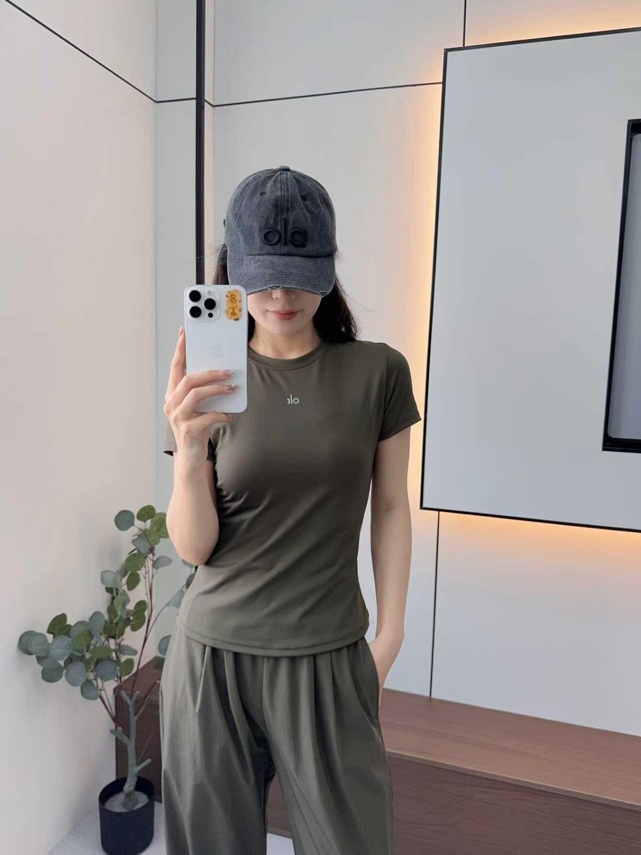 Nuevos pantalones de piernas anchas de cintura alta y secado rápido en primavera y verano en Europa y los Estados Unidos a través de la frontera + traje de ocio deportivo de camisa de manga corta de yoga image 15