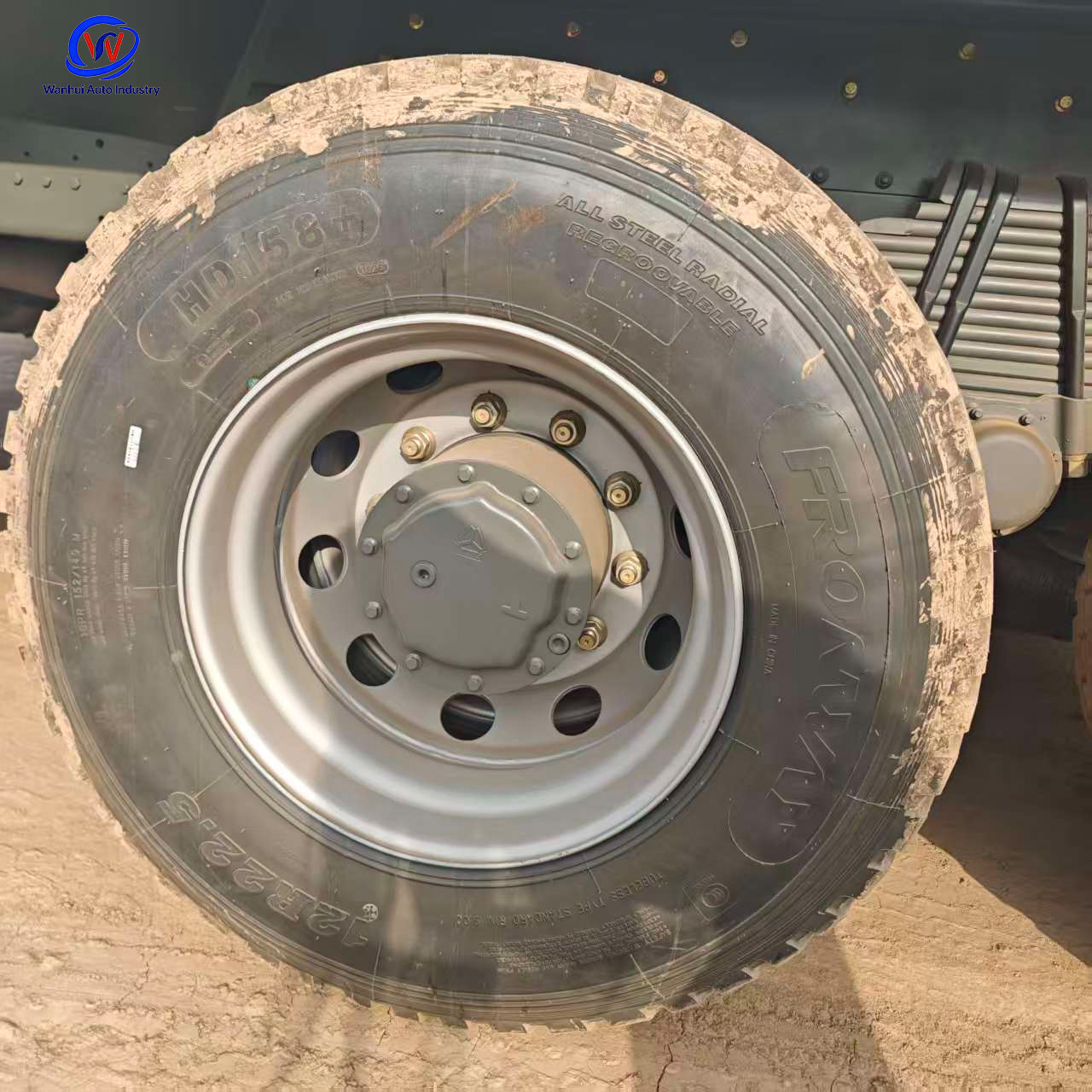Sinotruk Howo Nx8×4 Dump Truck, 400 Horsepower, 90% New, Front Four-Wheel Drive, Rear Eight-Wheel Drive, Sand and Gravel Transport Vehicle