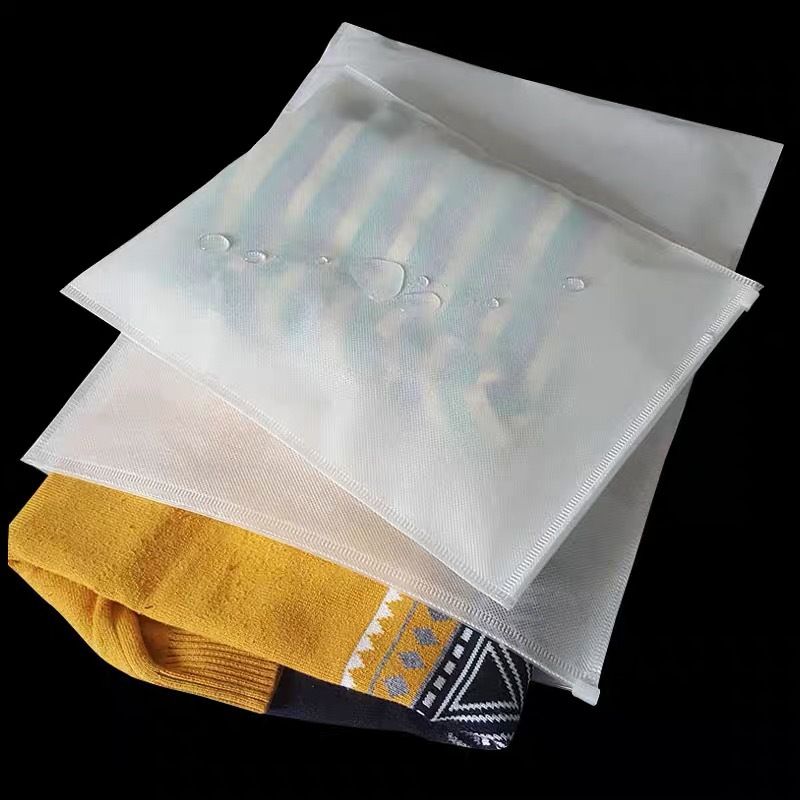 Non-Woven Zipper Bag Clothing Packaging Bag Wholesale Pe Plastic Transparent Ziplock Bag Can Be Printed with Logo