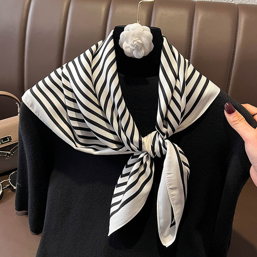 Korean version of the new striped fashionable small square scarf for women, dual-purpose student scarf, spring and autumn small square scarf, warm scarf