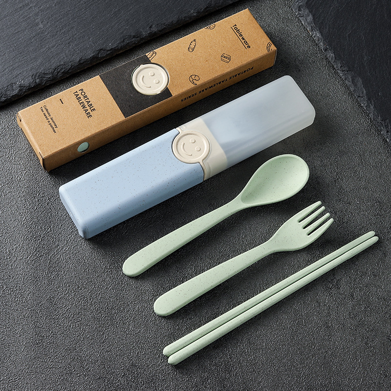 Cuchillo portátil, tenedor y cuchara conjunto de tres piezas de trigo estudiante de viaje palillos, tenedor y cuchara trabajo en caja Smiley vajilla traje logo