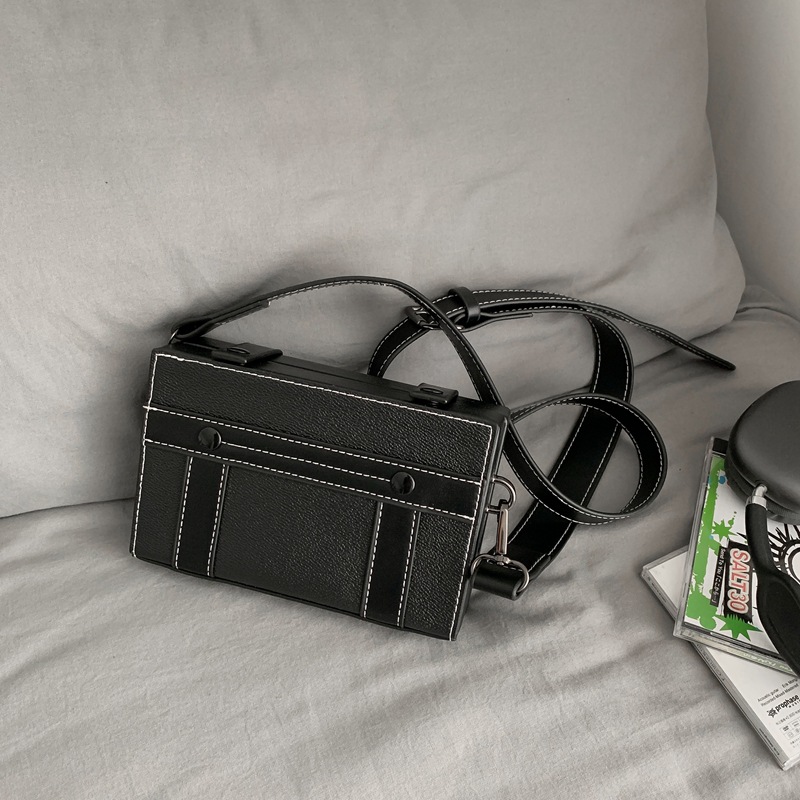 ボックスバッグメンズクロスボディバッグハイエンドの新しい韓国ファッションカジュアルスタイリングバッグパーソナライズされたトレンディなブランド携帯電話バッグ