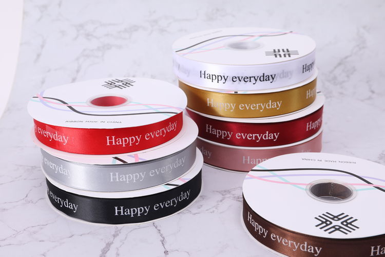 Cinta de impresión inglesa feliz todos los días pastel de flores caja de regalo cinta de embalaje oferta especial cinta al por mayor