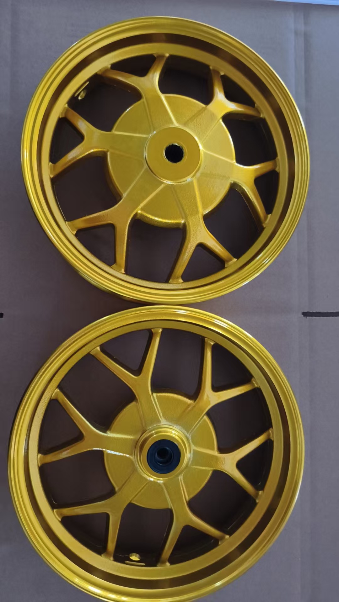 inch Aluminum Wheel: Motuoche Hub - 10-inch-215-wide-jog50-plum-all-gold-100-sets-minimum-order