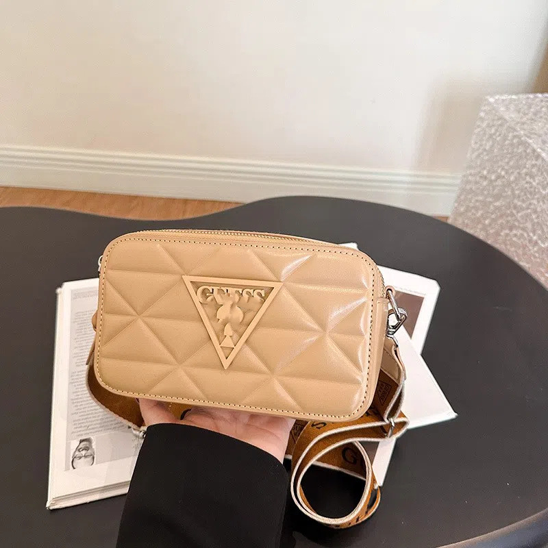 Comercio exterior transfronterizo 2024 pequeña bolsa cuadrada bolso de hombro casual del todo partido de las mujeres bolsa de mensajero moda rombo correa de hombro ancha bolso de la cámara