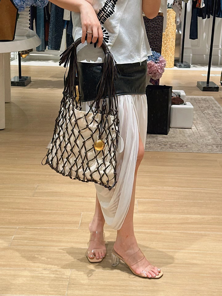 Niche designer 2, internet celebrity 024, new hollowed out woven mesh bag, fashionable and casual versatile single_voghion.com