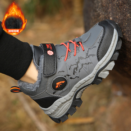 Winter boys' cotton shoes, children's fleece-lined sneakers, warm double-cotton snow boots for older children, outdoor shoes.