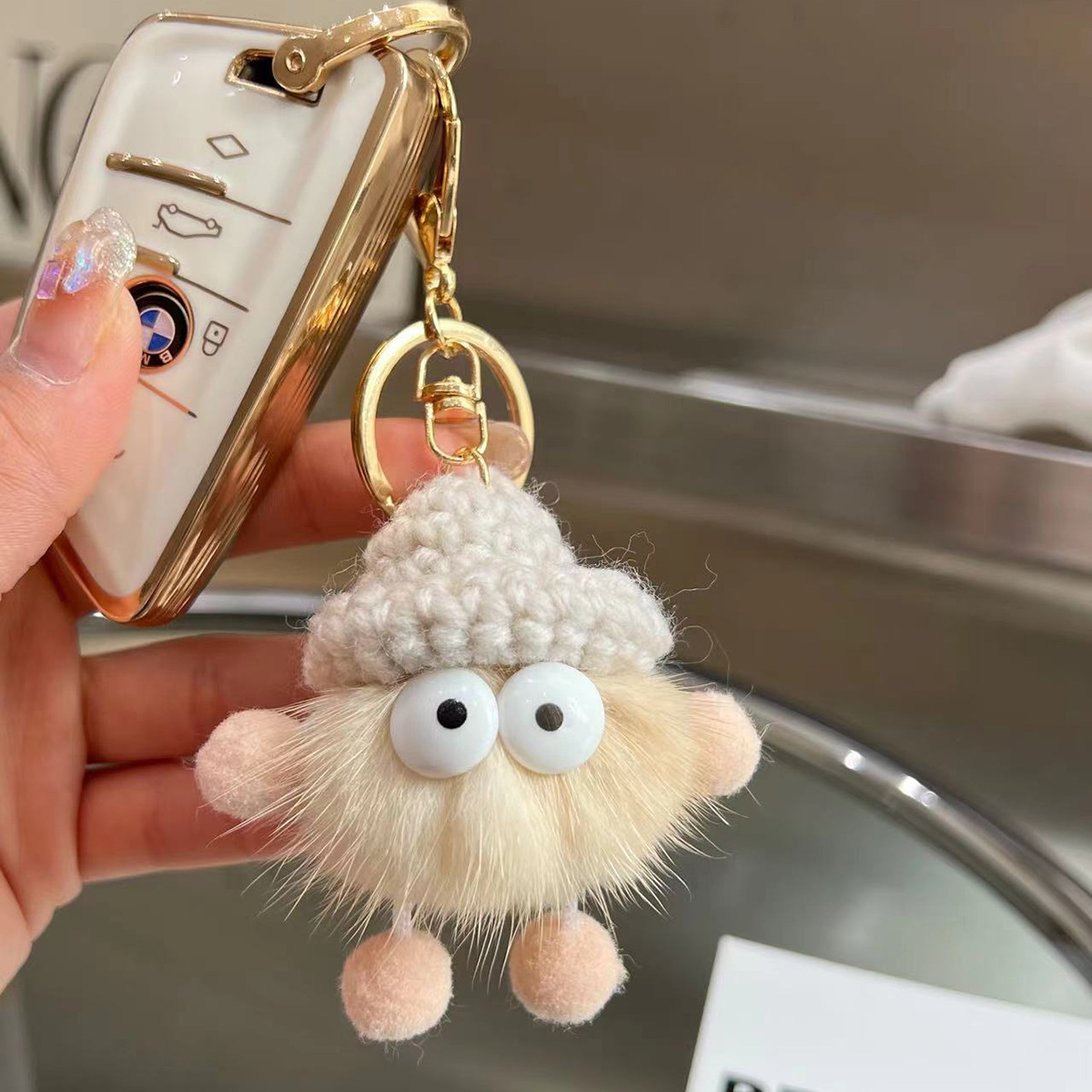 Llavero Colgante de Peluche Hecho a Mano para Automóvil y Bolso