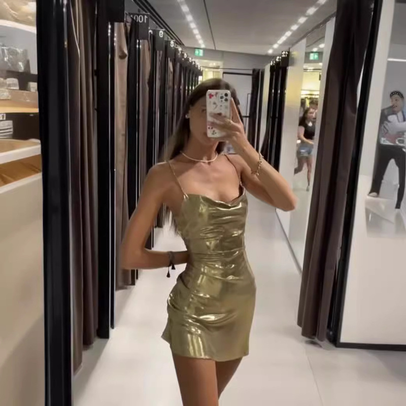 Z cross-border wholesale European and American wind cross-border wholesale explosions autumn new street wind 8 color dress 3082934