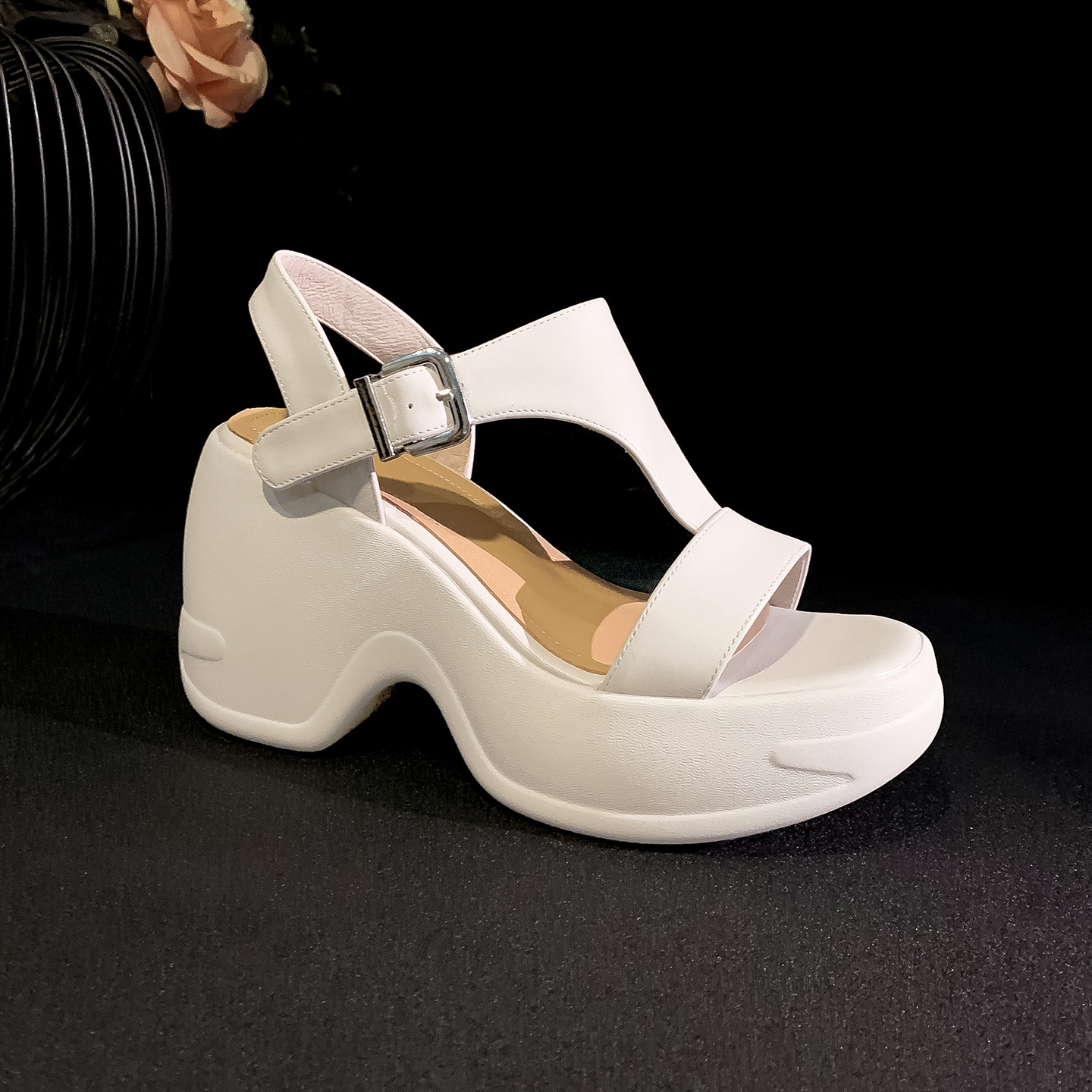 Sandal cao gót nữ đế xuồng 10 cm phong cách La Mã hở mũi quai chữ T — màu trắng ngà, màu mơ