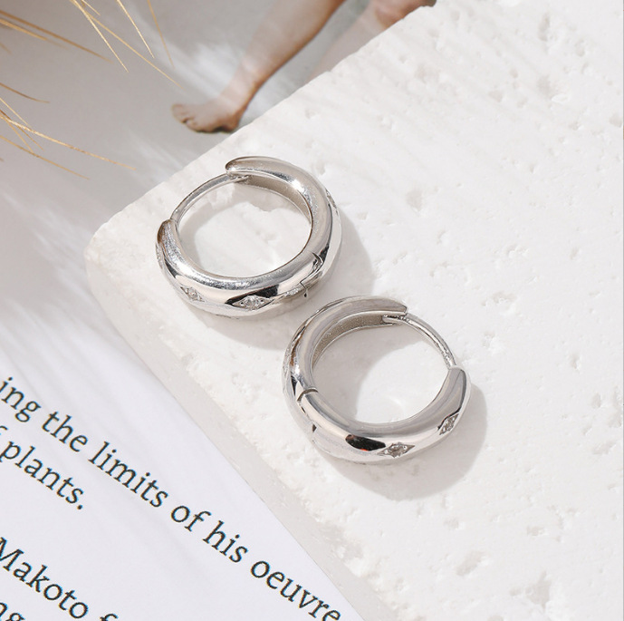 Pendientes retorcidos circulares de plata de ley 925 coreanos, pendientes, pendientes, pendientes de anillo de sentido de alto nivel de nicho simple de verano femenino