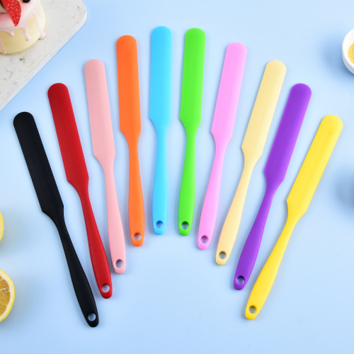 Factory Stock Wholesale Silicone One-Piece Long Strip Cake Butter Spatula Mixing Knife Baking Tool Silicone Scraper