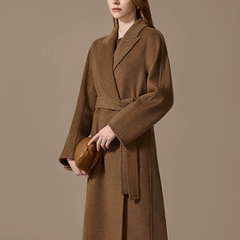 女式毛呢外套;女式羊绒衫;女装呢料加工