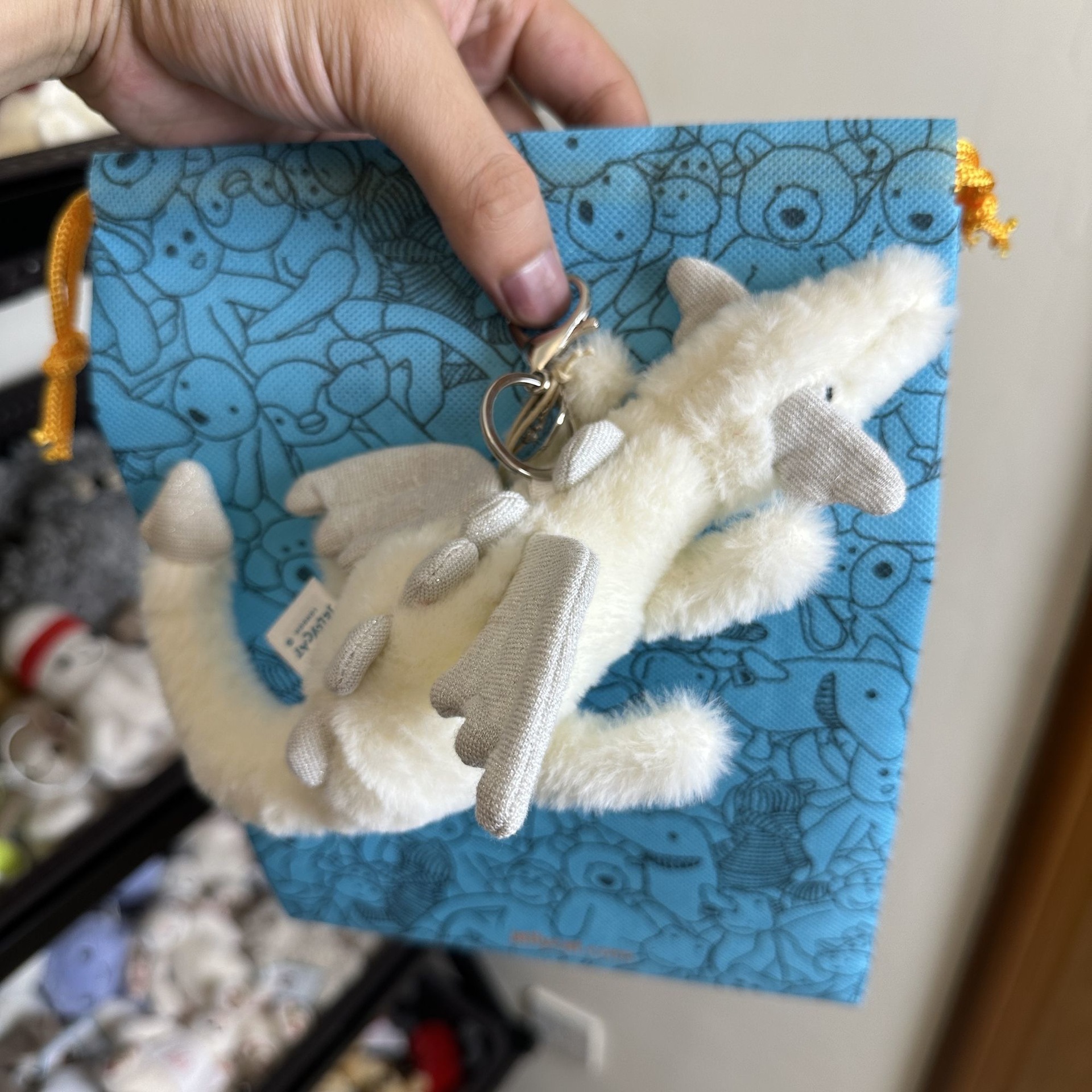 White flying dragon pendant