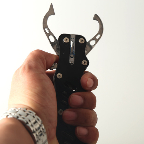 Aluminum alloy multi-functional fish control device does not hurt the fish, fish catcher, fish control pliers, control large objects, rope lure pliers