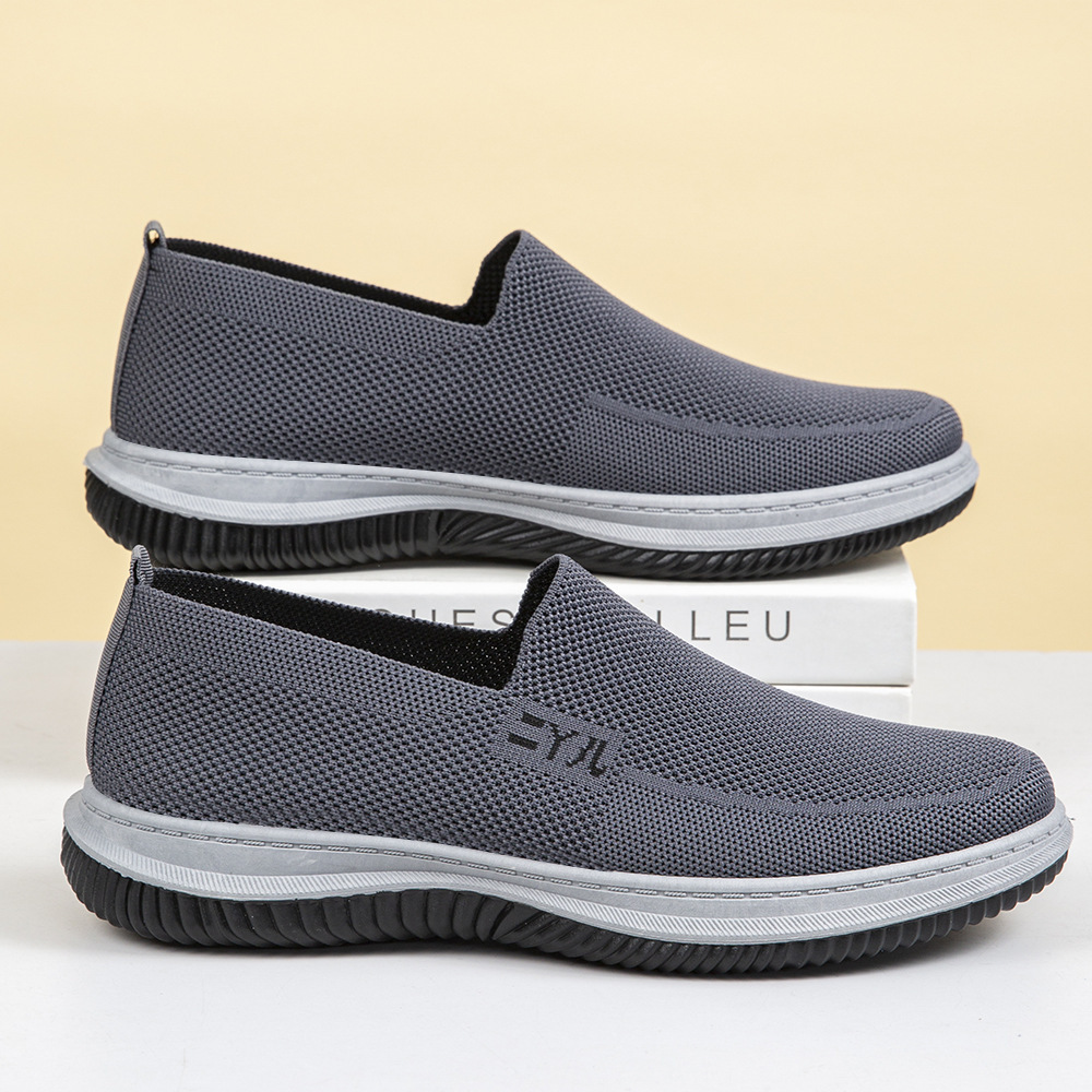 Zapatos deportivos de hombre verano nuevos zapatos de hombre transpirables de tela de malla superficial, zapatos casuales de hombre con un pedal