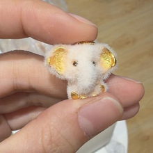 新款毛绒小象吊坠可爱卡通动物挂件沙金保色项链饰品女款钥匙扣