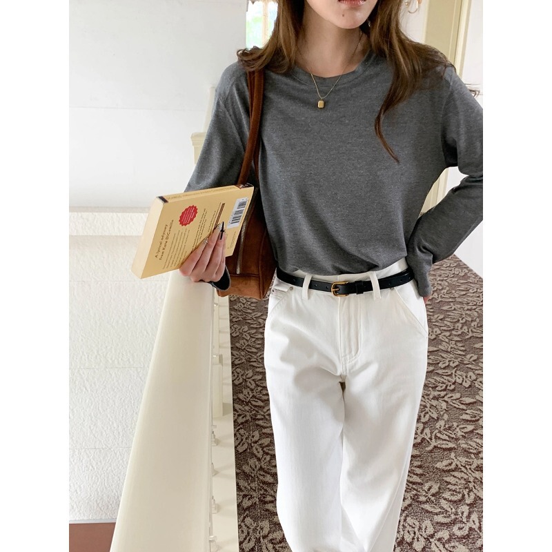 3th Morning: The perfect layering piece – a T-shirt made from a blend of acetate fiber, Tencel, and linen, model ZY4509