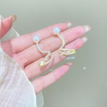 insС���OӋ�����荶��Ů�p�ݸ߼��в�Ҏ�t���h�r�Ђ��Զ��