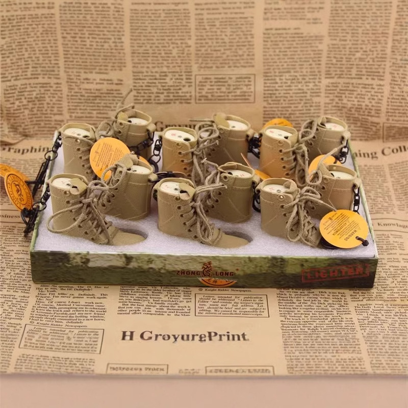 Zhonglong fábrica directa de zapatos de moda personalidad encendedor a prueba de viento inflado llama abierta red rojo Martin botas encendedor lote