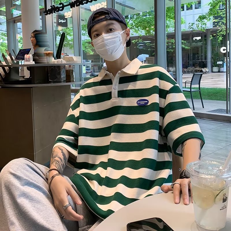 Camisa polo de manga corta con solapa Camiseta de verano de marca de moda para hombres Versión coreana de la tendencia delgada 2024 nueva camiseta de todo fósforo