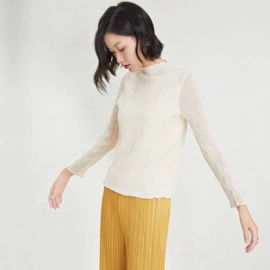 连衣裙;时尚休闲套装;女式T恤