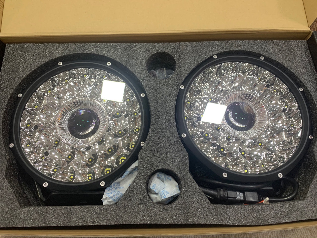 LED high-power driving lights laser lights off-road modified spotlights front bumper lights truck roof suv installation