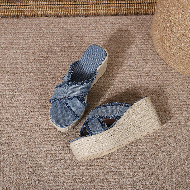 European And American Summer Wedge-heeled Thick-soled High-heeled Sandals Women With Cross Straps, Open Toe, Straw-woven_voghion.com