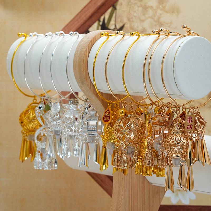 新中式国风发光手镯玲珑环带古风翡翠铃铛饰品手串吊坠汉服配饰