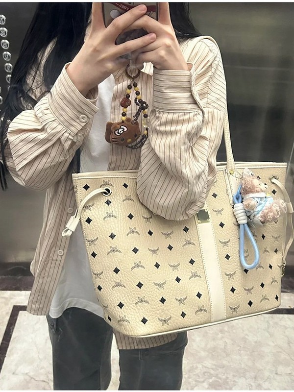 MC家高品质新款真皮女包百搭字母购物袋手提大容量托特时尚单肩包|undefined