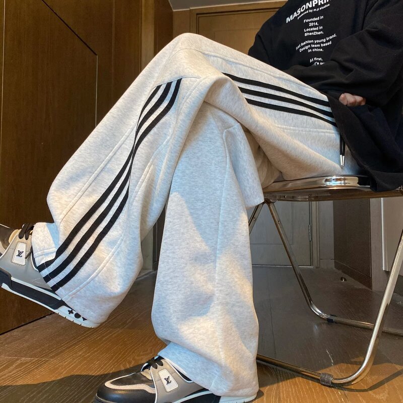 American Three-Stripe Pure Cotton Sweatpants Men 2025 Autumn Loose Sports Pants Unisex Wide-Leg Casual Straight Pants American Three-Stripe Pure Cotton Sweatpants Men 2025 Autumn Loose Sports Pants Unisex Wide-Leg Casual Straight Pants