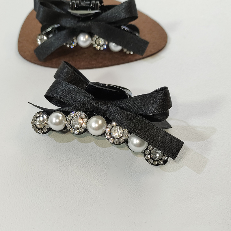 Black Diamond Catch Clip Korean Headdress Bowknot Retro Pearl Back Shark Clip display picture 3