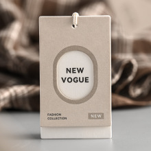 网红潮版新款特种纸衣服挂牌设计通用简约服饰价格标签服装吊牌
