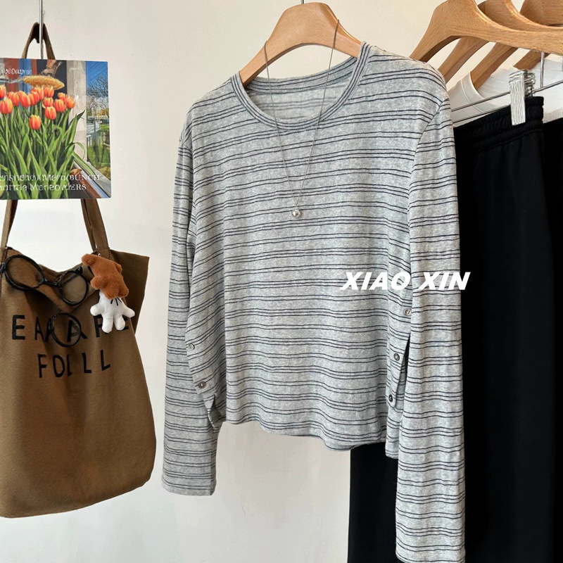 [Source Factory] 2026 Summer Extra Large Size 100kg Loose Fit Striped Long Sleeve T-Shirt with Side Button Slits for Women