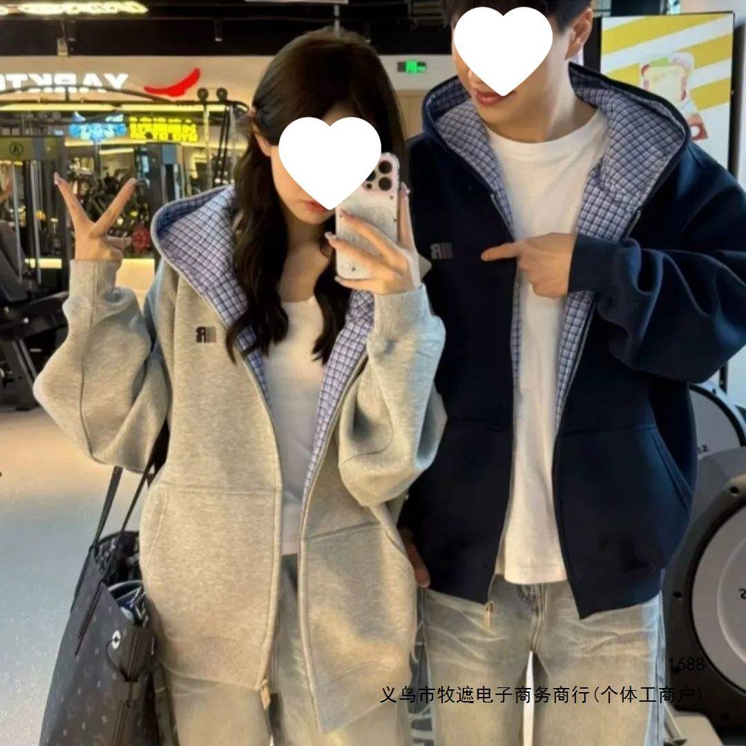 Autumn and winter versatile couple outfits: plaid hooded sweatshirt, zip-up cardigan, loose-fitting, minimalist, and suitable for everyday wear